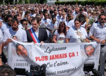 French town buries murdered child as questions mount over police failings
