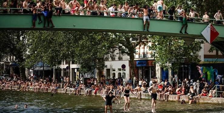 Half of France under red heat alert as alcohol banned at street music festival 1 Half of France under red heat alert as alcohol banned at street music festival