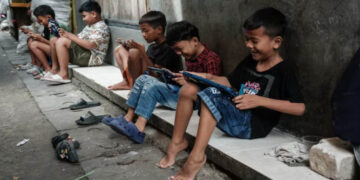 Malaysia Enforces Social Media Ban For Under-16, Platforms Must Verify Age