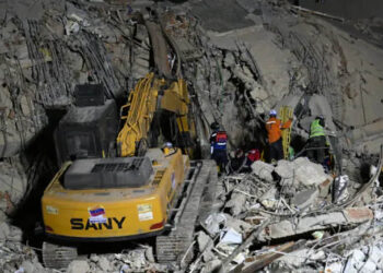 How Phone Alerts Warn Millions Seconds Before Earthquakes