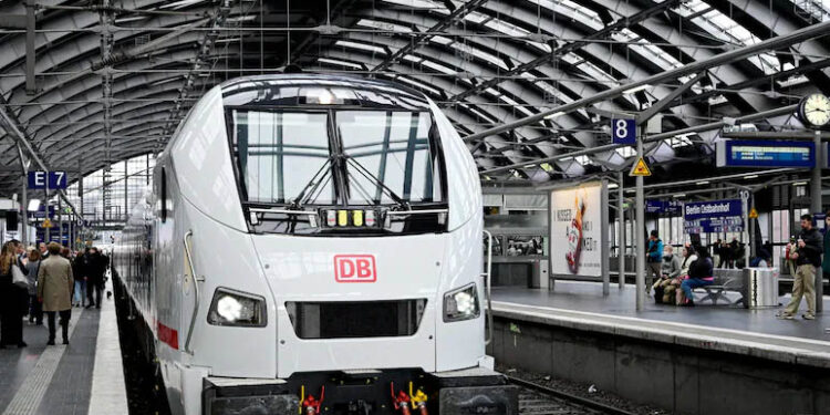 Trains Halted Across Germany After Radio System Outage 1 Trains Halted Across Germany After Radio System Outage
