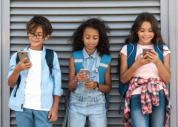 UAE bans social media for children under 15: What it means for 3.5 million Indians in the country 5 UAE bans social media for children under 15: What it means for 3.5 million Indians in the country