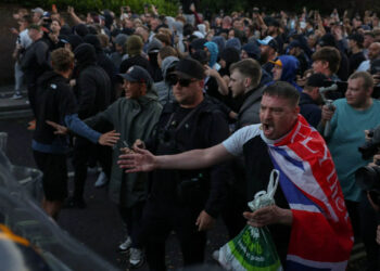 Riot erupts in UK’s Southampton after Sikh man Vickrum Digwa jailed for murder of teenager Henry Nowak; 11 police injured
