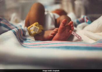 Woman Gives Birth In Rubble After Venezuela Earthquake, Internet Calls It ‘Miracle’