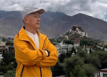 Former Tiananmen Student Leader Zhang Yi Detained in Tibet After Allegedly Showing Dalai Lama's Photo 2 Former Tiananmen Student Leader Zhang Yi Detained in Tibet After Allegedly Showing Dalai Lama’s Photo