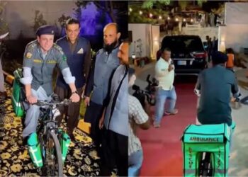 Pakistan's Bicycle Ambulance Triggers Online Debate, Draws Both Mockery and Praise 3 Pakistan’s Bicycle Ambulance Triggers Online Debate, Draws Both Mockery and Praise