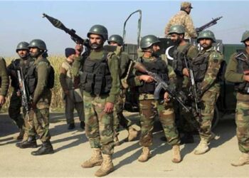 Suicide Bomb Attack on Pakistan Security Post Kills 15, Including 12 Soldiers 3 Suicide Bomb Attack on Pakistan Security Post Kills 15, Including 12 Soldiers