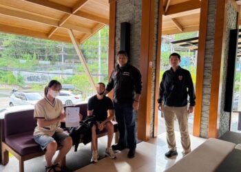 ตำรวจหญิงตม.แฝงตัวเป็นแม่บ้าน รวบหนุ่มฝรั่งเศสหนีหมายแดง INTERPOL คาโรงแรมภูเก็ต 6 ตำรวจหญิงตม.แฝงตัวเป็นแม่บ้าน รวบหนุ่มฝรั่งเศสหนีหมายแดง INTERPOL คาโรงแรมภูเก็ต