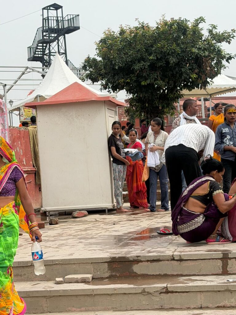 महिलाओं के लिए नगर निगम ने राम की पैड़ी पर बनवाए 10 चेंजिंग रूम 1 WhatsApp Image 2026 07 01 at 4.59.51 PM