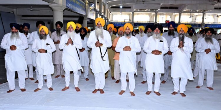 4 ਜੁਲਾਈ 1955 ਨੂੰ ਸੱਚਖੰਡ ਸ੍ਰੀ ਹਰਿਮੰਦਰ ਸਾਹਿਬ ’ਤੇ ਹੋਏ ਹਮਲੇ ਦੀ ਯਾਦ ’ਚ ਸ਼੍ਰੋਮਣੀ ਕਮੇਟੀ ਵੱਲੋਂ ਸਮਾਗਮ 1 4 ਜੁਲਾਈ 1955 ਨੂੰ ਸੱਚਖੰਡ ਸ੍ਰੀ ਹਰਿਮੰਦਰ ਸਾਹਿਬ ’ਤੇ ਹੋਏ ਹਮਲੇ ਦੀ ਯਾਦ ’ਚ ਸ਼੍ਰੋਮਣੀ ਕਮੇਟੀ ਵੱਲੋਂ ਸਮਾਗਮ