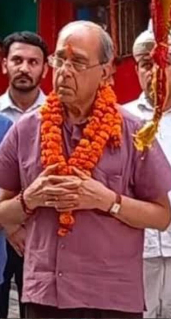 राम मंदिर निर्माण समिति के अध्यक्ष नृपेंद्र मिश्र पहुँचे अयोध्या बैठक में हुवे शामिल 1 WhatsApp Image 2026 07 11 at 9.42.47 AM