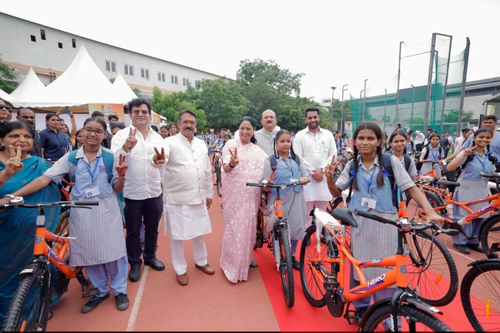 India: Delhi Rolls Out ‘Vidya Vahini’, to Provide Free Bicycles to 1.4 Lakh Schoolgirls 5 WhatsApp Image 2026 07 31 at 1.14.34 PM