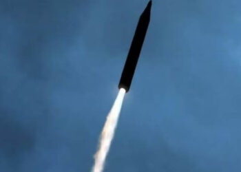 China test-launches ballistic missile from submarine in South Pacific