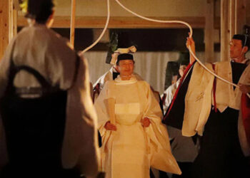 Japan Faces Deep Royal Crisis As Rules Block Women From The Throne