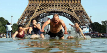 Heatwave, deaths and political turmoil: France’s scorching summer worsens