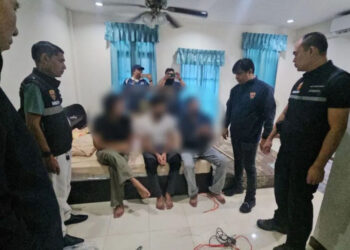 5 Indians held in Thailand for kidnapping Indian tourists; cops allege Pakistani link 3 5 Indians held in Thailand for kidnapping Indian tourists; cops allege Pakistani link
