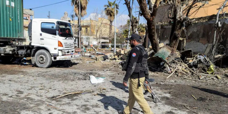 Pak Forces Kills 75 Rebels In Balochistan After Cops Blindfolded, Shot Dead 1 Pak Forces Kills 75 Rebels In Balochistan After Cops Blindfolded, Shot Dead