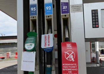 Russia Seeks More Fuel From India As Ukraine Attacks Refineries: Report
