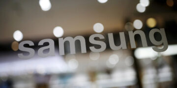 Samsung Cuts Hundreds Of US Jobs, Offers Relocation Amid Headquarters Shift