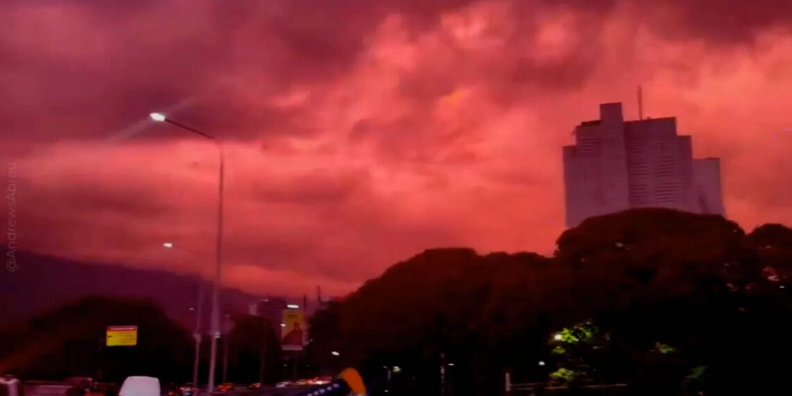 Blood-red sky over Caracas after Venezuela earthquakes: Here’s what caused it