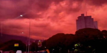 Blood-red sky over Caracas after Venezuela earthquakes: Here’s what caused it