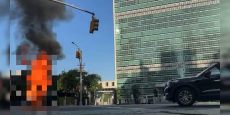 Man With Tibetan Flag Dies After Setting Himself On Fire Outside UN