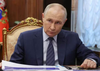 Putin shrugs off fuel shortages in Russia as attacks ramp up on Ukraine