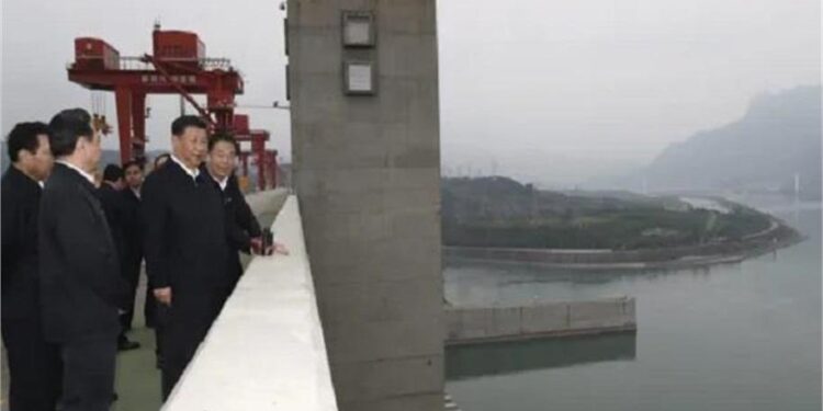China’s Himalayan ‘Water Bomb’: Mega Dam on Brahmaputra Raises Earthquake and Downstream Disaster Fears 1 China’s Himalayan ‘Water Bomb’: Mega Dam on Brahmaputra Raises Earthquake and Downstream Disaster Fears