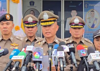 รอง ผบช.ภ.1 เร่งประชุมคลี่คลายคดีเหตุ นร. ม.3 กราดยิง รร.ดัง