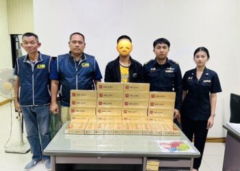 สรรพสามิตสมุทรสาคร โชว์ผลงานรอบ10 เดือน ยึดบุหรี่เถื่อน 6.7 หมื่นซอง