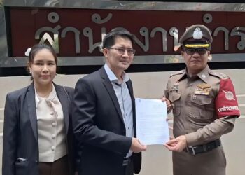 “มงคลกิตติ์” จี้ สอบปืน “นายกฯ-ภรรยา-นักการเมือง” เช็กทะเบียน-ใบพกพาให้ชัด เชื่อตรวจจริงเจอแน่นอน