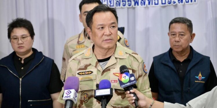 "อนุทิน" ชี้ คนไทยต้องสามัคคีไม่เกี่ยวได้รับนิรโทษแล้วถึงจะสามัคคี หลังเพิ่งเคาะล้างผิดคดีการเมือง 20 ปี 1 “อนุทิน” ชี้ คนไทยต้องสามัคคีไม่เกี่ยวได้รับนิรโทษแล้วถึงจะสามัคคี หลังเพิ่งเคาะล้างผิดคดีการเมือง 20 ปี