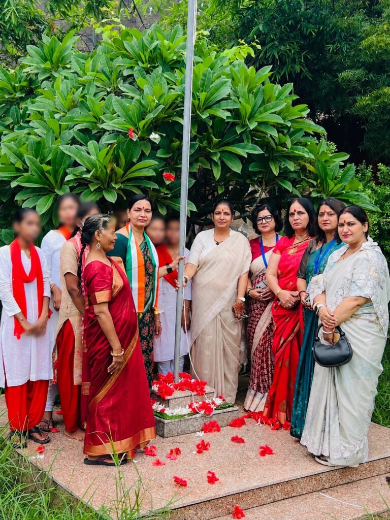 महिलाओं और बच्चों की सुरक्षा को सर्वोच्च प्राथमिकता, DCW अध्यक्ष लता गुप्ता ने संस्थानों का किया निरीक्षण 1 WhatsApp Image 2026 08 17 at 15.42.10
