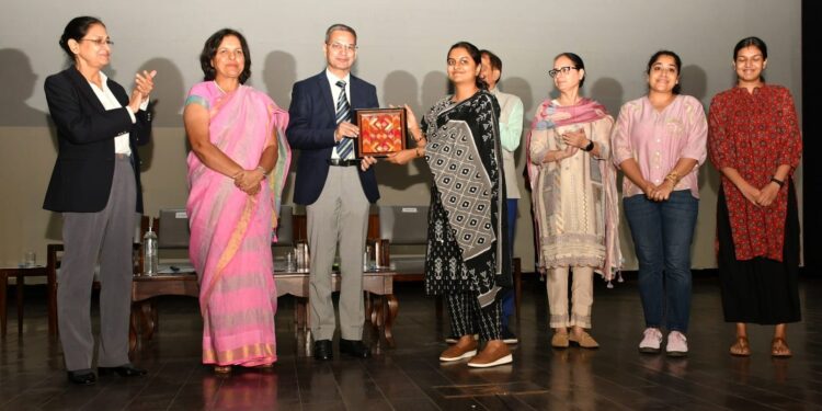 India: Punjab Police Steps Up Gender-Responsive Policing; Launches Faster MoD Verification Portal