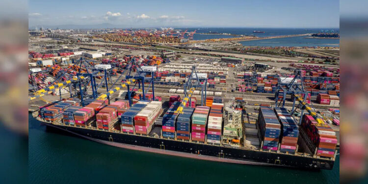 China's exports slow in July despite robust demand for high-tech products 1 China’s exports slow in July despite robust demand for high-tech products