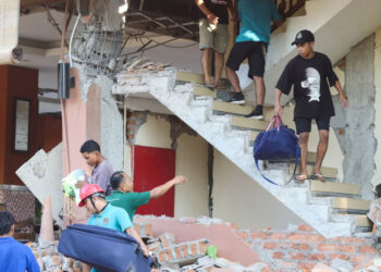 Massive earthquakes in 3 countries: Is Ring of Fire waking up?