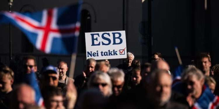 Iceland Voters Say 'No' To Resume Talks To Rejoin European Union 1 Iceland Voters Say ‘No’ To Resume Talks To Rejoin European Union
