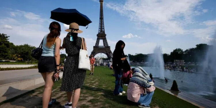 France links sharp rise in drownings to heatwaves 1 France links sharp rise in drownings to heatwaves