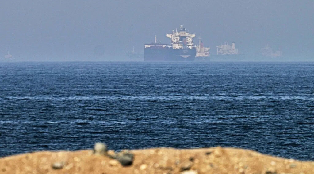 Iran, Oman reach understanding on coordinates of route through Hormuz