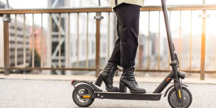 Paris tells e-scooter riders to wear safety gear or face fines