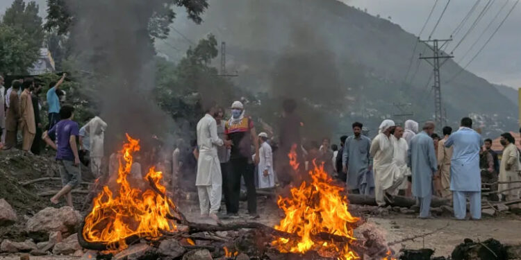 PML-N leads Kashmir elections despite JAAC boycott calls and protests 1 PML-N leads Kashmir elections despite JAAC boycott calls and protests