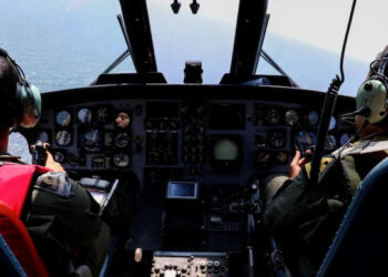 Qatar denies holding three Iranian pilots, says one was found dead 6 Qatar denies holding three Iranian pilots, says one was found dead