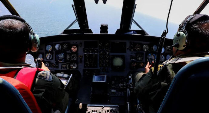 Qatar denies holding three Iranian pilots, says one was found dead 1 Qatar denies holding three Iranian pilots, says one was found dead