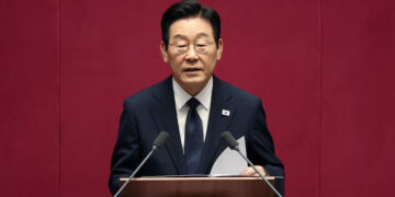 South Korean President calls for talks with North Korea, seeks ‘peace regime’