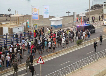 Spain Installs 500-Metre-Long Sea Barrier After 60,000 Migrants Enter Ceuta