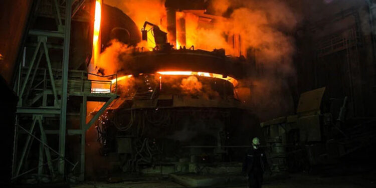 2 Killed, 13 Injured In Syria Bus Blast 1 2 Killed, 13 Injured In Syria Bus Blast