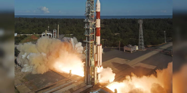 Vietnam’s VinSpace inks deal with SpaceX to launch first satellites in 2027
