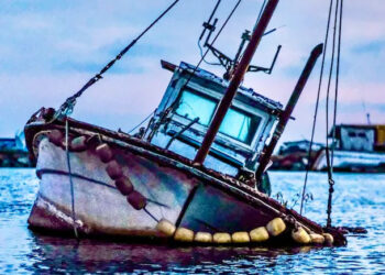 Zimbabwe Boat Carrying 95 People Capsizes, Several Feared Dead