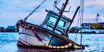 Zimbabwe Boat Carrying 95 People Capsizes, Several Feared Dead