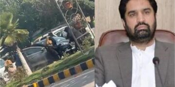 Minister Allegedly Abducted in Broad Daylight in Pakistan; Masked Gunmen Open Fire on Motorway (Video)